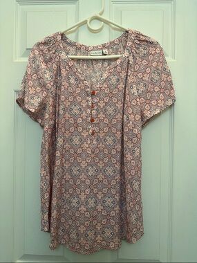 Pink Patterned Short-Sleeve Blouse